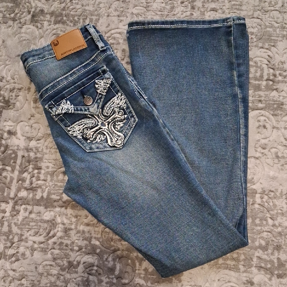 Austin Landing | Flare Leg Jeans